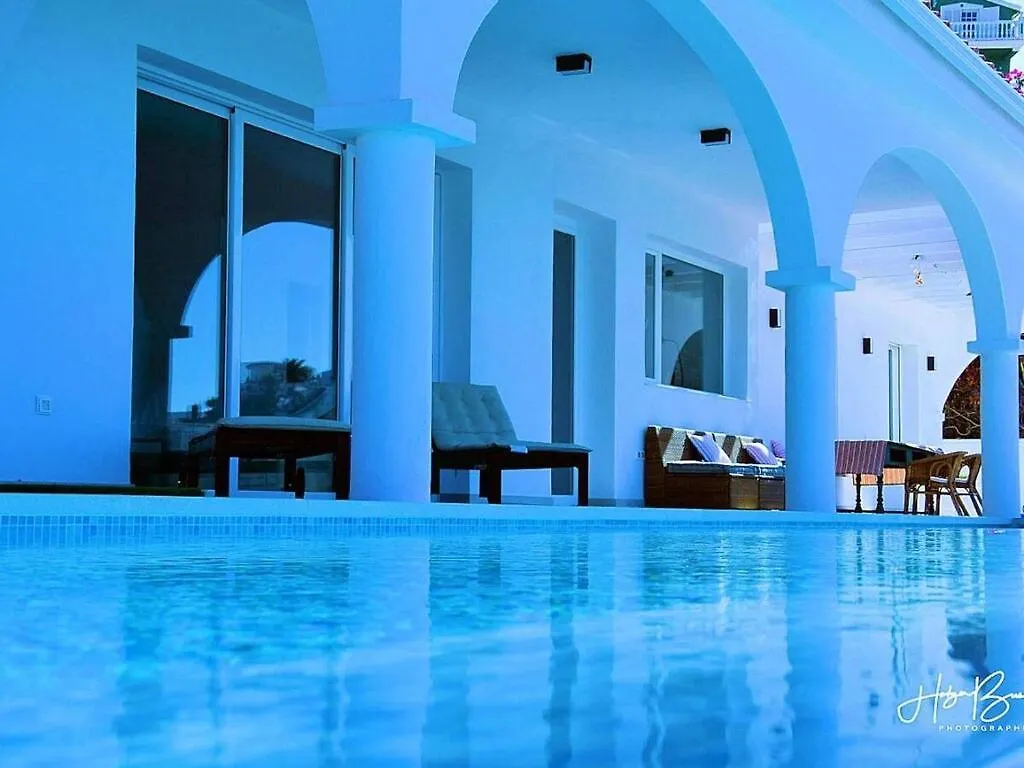 Botel Buganvilla Comfortable Holiday Residence Rincon de la Victoria Spain