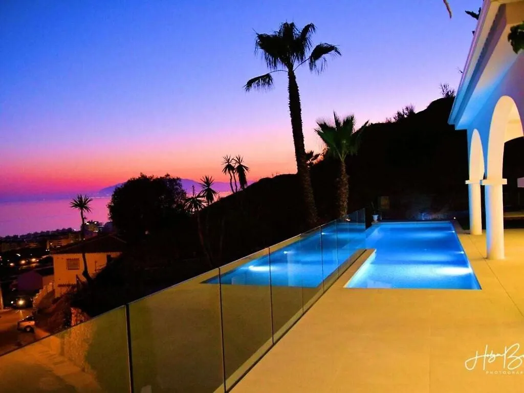 Botel Buganvilla Comfortable Holiday Residence Rincon de la Victoria Spain